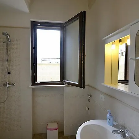 Vila Sleeps 6 Air Con Wifi Diso